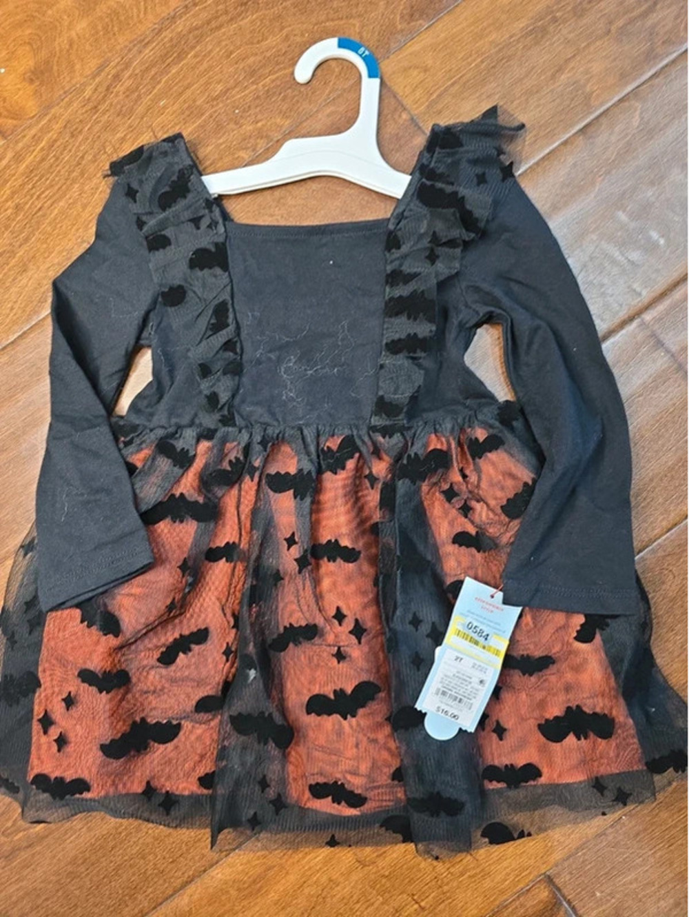 2t brand new halloween dress. From target item 584G8
